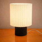 Modern Rope Texture Table Lamp with Warm White Light – Decorative Bedside Night Lamp for Living Room Bedroom Office Café – Minimalist Handmade Style Desk Lamp for Home Decor & Gifting